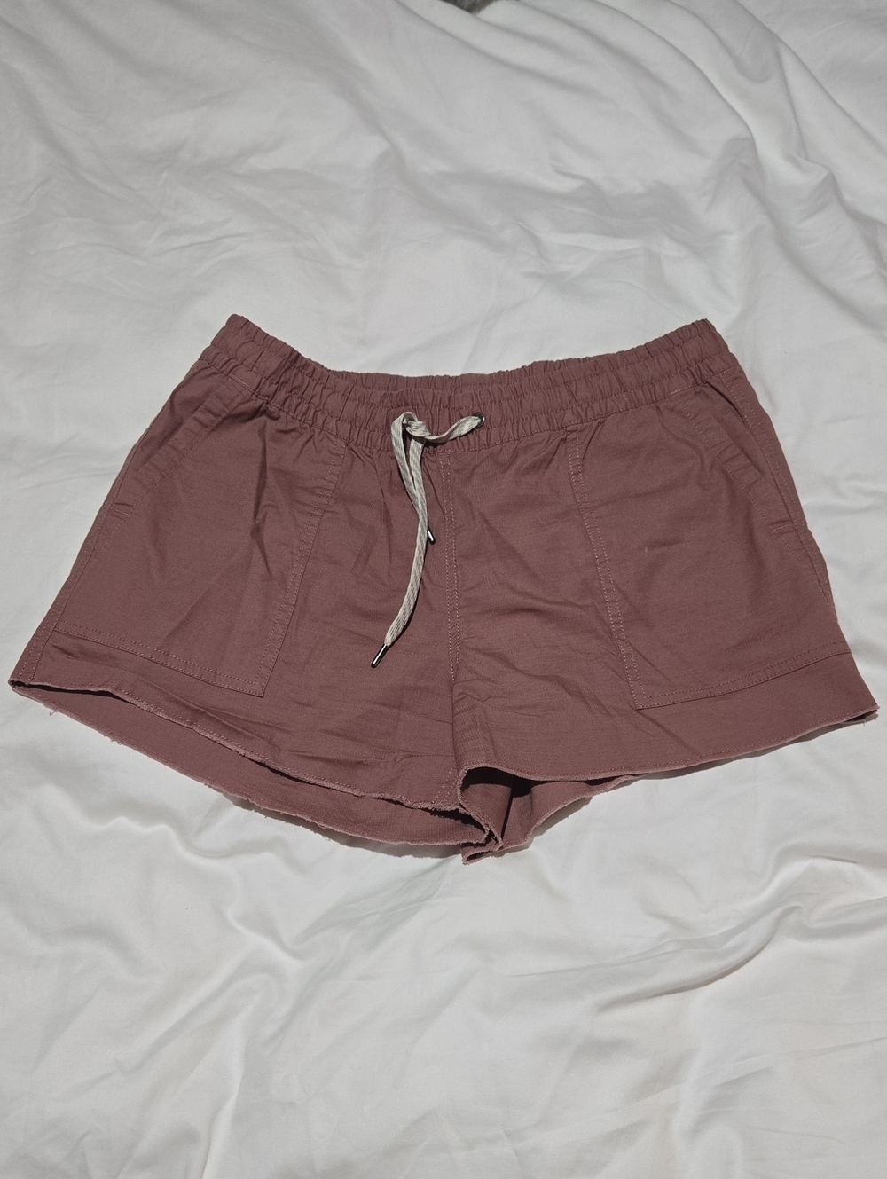 Vuori Women's Mauve Elastic Waist Athletic Shorts
